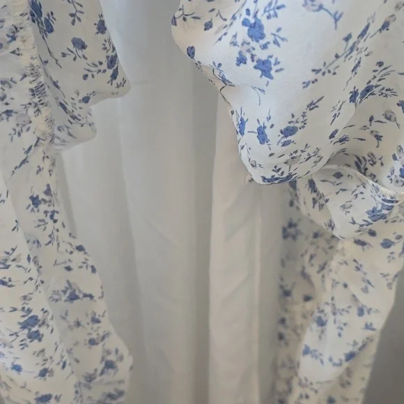 White Birch Maxi Dress - Picture 4 of 8